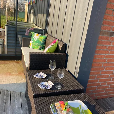 In Zwischen Den Meeren, Am Nordostseekanal Apartament *