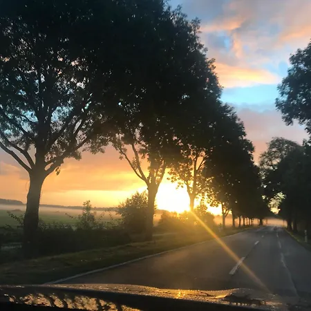 In Zwischen Den Meeren, Am Nordostseekanal
